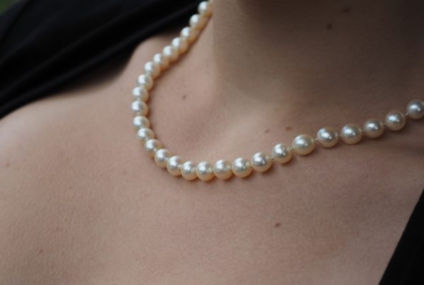 真珠,本物と偽物の見分け方